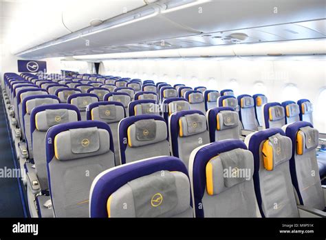 Economy Class, lower deck, cabin, Airbus, A380-800, Lufthansa Stock ...