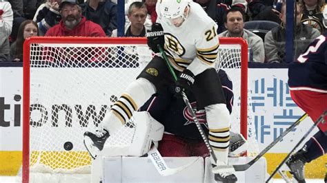 James van Riemsdyk has a goal, 2 assists to lead Bruins over Blue Jackets 4-1 - Tuesday, January ...