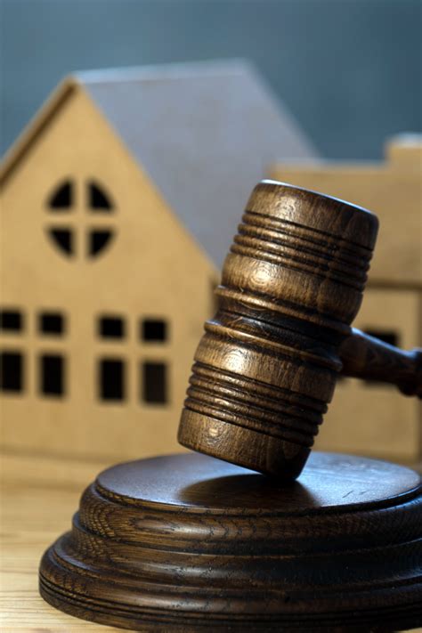 3 Things to Consider Before Buying a Foreclosure