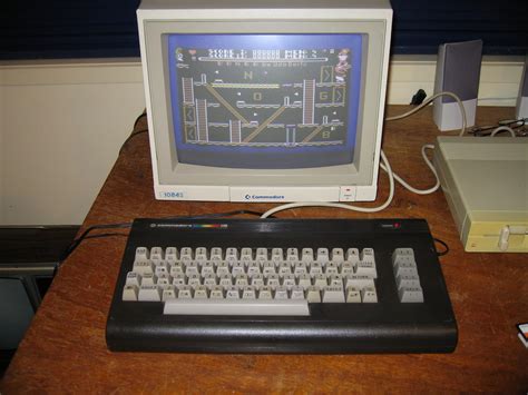 Ladies and gentlemen, I present to you... an Early Computer Terminal: the Commodore 16. : r ...