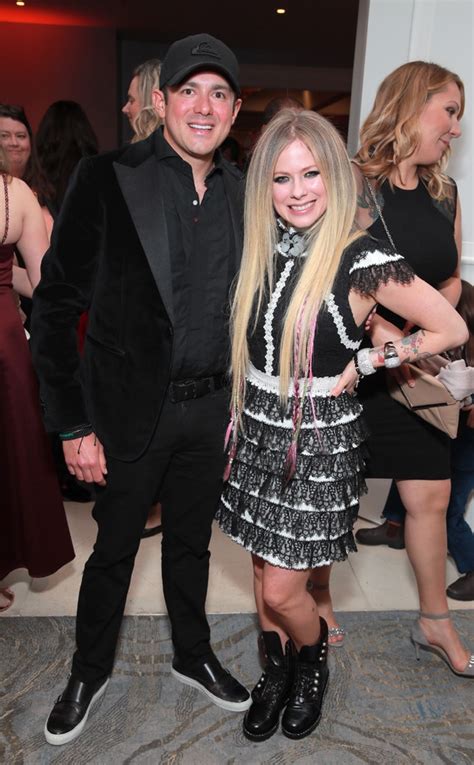 Avril Lavigne and Phillip Sarofim from 2019 Race to Erase MS Gala: Star Sightings | E! News