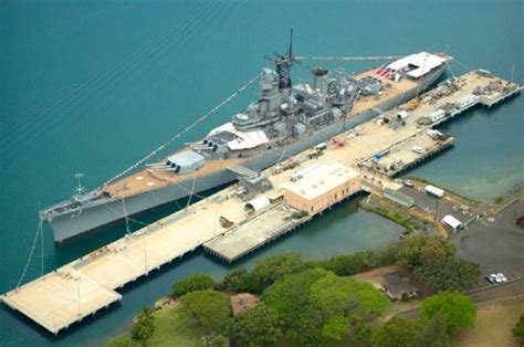 The USS Missouri - Celebrating 70 years of sailing | Roberts Hawaii