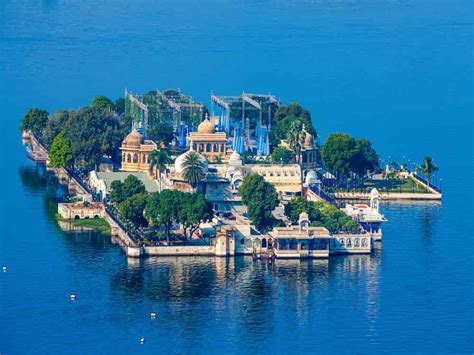 Lake-Palace-Udaipur | SRM Holidays Private Limited