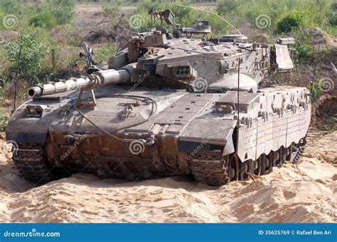 Merkava Tank editorial stock image. Image of defensive - 35625769