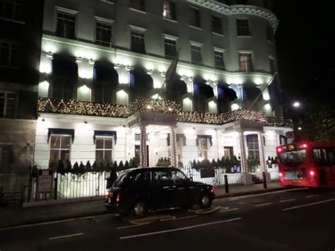 Book London Elizabeth Hotel, London, United Kingdom - Hotels.com