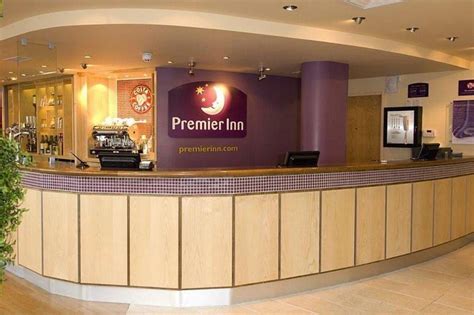 Premier Inn Reading Central Hotel - Deals, Photos & Reviews