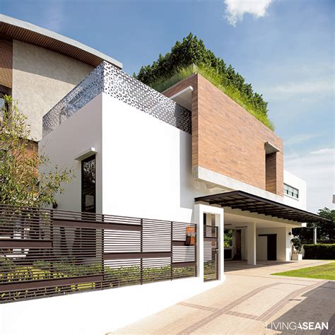 Modern Thai House // Utilizing the good qualities of the traditional Thai house in modern home ...