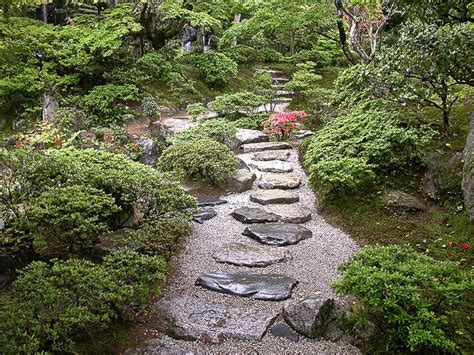 How To Create a Peaceful Zen Japanese Garden - Gardening @ From House ...