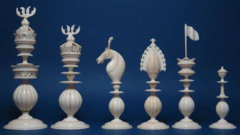 Article on Antique Indian Chess Sets for Collectors"