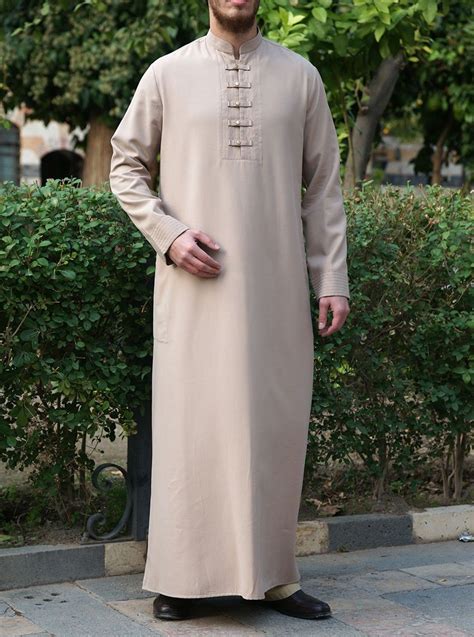 Jabbar Thobe in 2020 | Thobe, Men wearing skirts, Islamic clothing