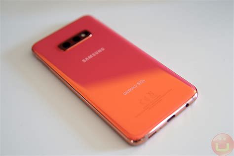 Samsung Galaxy S10e Review | Ubergizmo