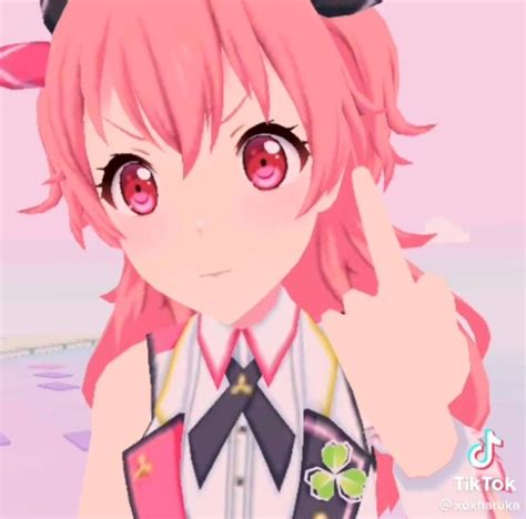 AIRI PULLS OUT HER FAVORITE FINGER (REAL) *NOT FAKE*🖕🖕🖕🖕🖕🖕🖕 | Vocaloid ...