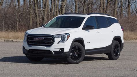 2022 GMC Terrain Review: Ordinary in Every Way - CNET