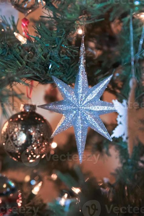 star Christmas ornament 3130955 Stock Photo at Vecteezy