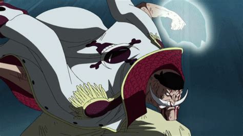 Whitebeard Vs Akainu One Piece GIF - Whitebeard vs Akainu One piece Whitebeard - Discover ...