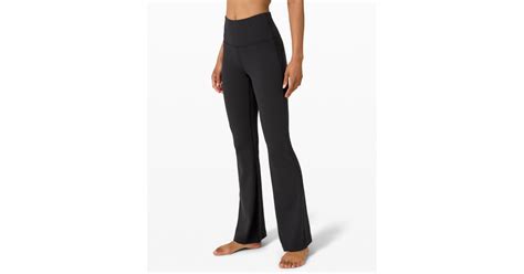 Lululemon Groove Pant Flare Super High-Rise Nulu | The Return of the Flared Leggings Trend From ...