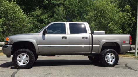 2006 GMC Sierra 1500 SLT 4X4 Crew Cab, Lifted, Mint Condition, Original Owner