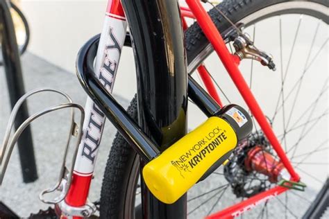 The Best Bike Lock: Reviews by Wirecutter | A New York Times Company