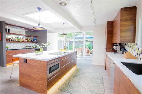 Midcentury Modern Kitchen Renovation with Destination Eichler - Atomic Ranch