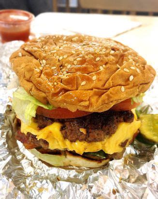 Unhealthiest Restaurant Cheeseburgers (Calorie Counts Over 1,000 ...