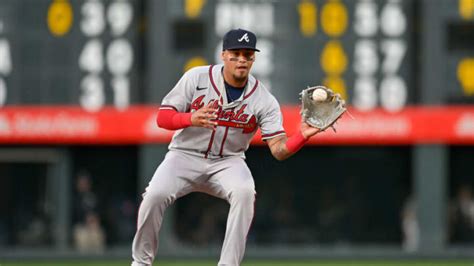 Atlanta Braves: Orlando Arcia Will Get His Shot with Ozzie Albies Out