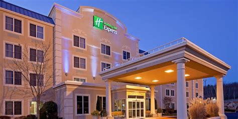 Holiday Inn Express Breakfast Hours: Is Breakfast Free?