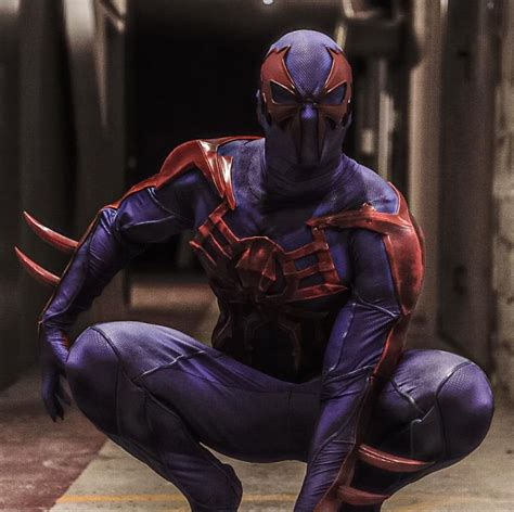 Spider-Man 2099 Cosplay | Spiderman, Comic heroes, Cosplay