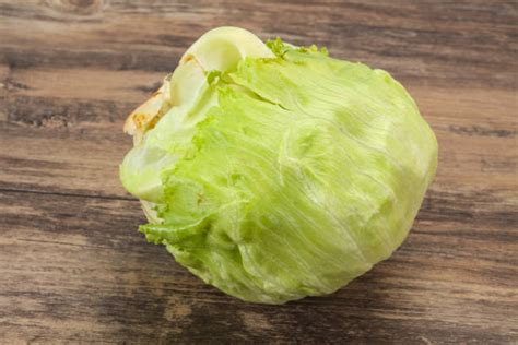 10+ Lechuga Iceberg Stock Photos, Pictures & Royalty-Free Images - iStock