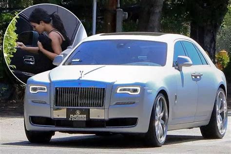 Pimp my ride: Kim Kardashian rolls up in brand new $400k custom made ...