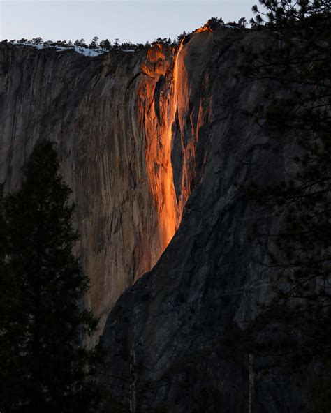 Yosemite National Park's spectacular 'firefall' - ABC News