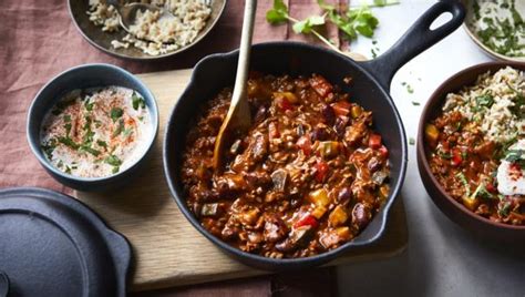 Healthy chilli con carne recipe - BBC Food