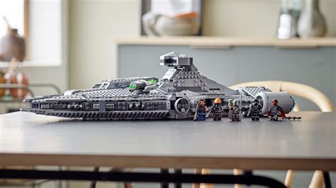 Build Moff Gideon's Ship from The Mandalorian with the New LEGO Star Wars Imperial Light Cruiser ...