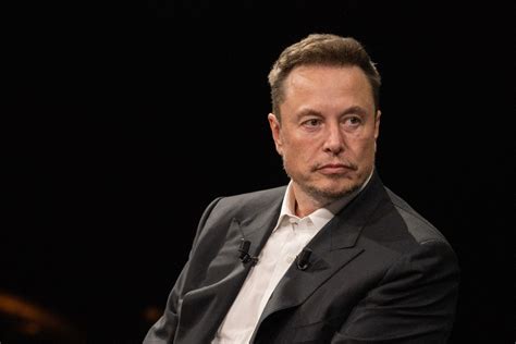 “Build The Wall”: Elon Musk’s SpaceX To Assist in Texas Border Wall ...