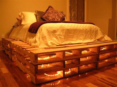 rengusuk.com - Interior & exterior design | Pallet bed with lights, Wooden pallet furniture, Diy ...