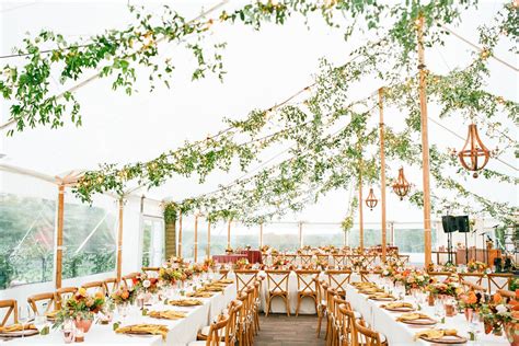 Tent Wedding Ideas | Tented Wedding Venues | Outdoor Tent Wedding