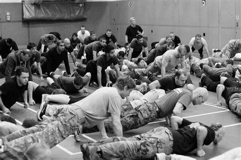 Systema conditioning exercises during seminar. Systema approaches press-ups in a different way ...