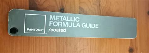 PANTONE METALLIC FORMULA Colour Guide Coated Swatch Fan - 3rd Edition £ ...