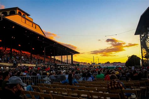 Country music star Toby Keith brings cowboy hats and American flags to The Great Allentown Fair ...