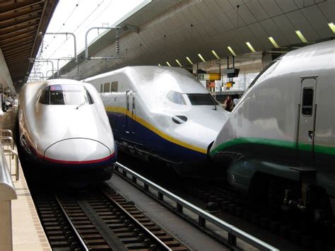 50 years of Shinkansen, the Japanese bullet trains | InsideJapan Blog