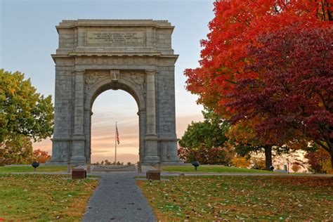 Discovering Pennsylvania Fall Foliage: A Scenic Guide - Minneopa Orchards