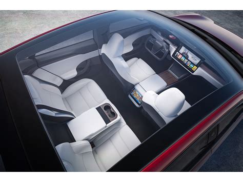 2021 Tesla Model S: 19 Interior Photos | U.S. News