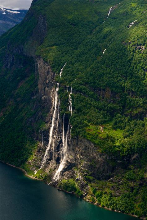 Seven sisters waterfall Geiranger Norway | Places to travel, Waterfall ...