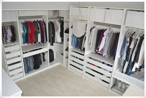 Herregård: Ikea garderobe hjorne