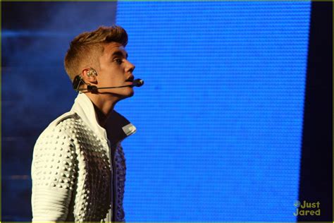 Full Sized Photo of justin bieber hold tight song debut 07 | Justin Bieber Debuts 'Hold Tight ...