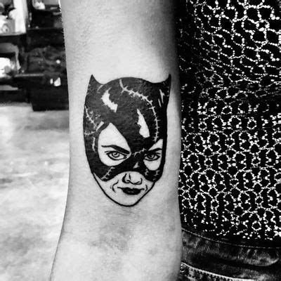 Explore the 2 Best catwoman Tattoo Ideas (2020) • Tattoodo