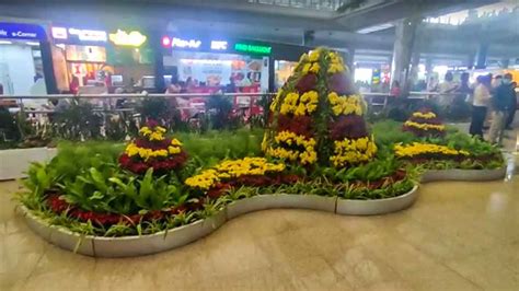 Impressive Bathukamma decoration at Shamshabad Airport | INDToday