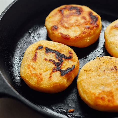 How to Make Arepas | Minimalist Baker Recipes