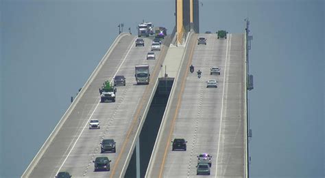 Sunshine Skyway in Florida : r/confusing_perspective