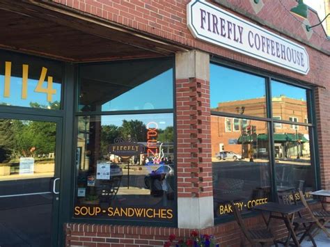 10 Perfectly Cozy Coffee Shops In Wisconsin