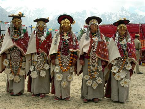 kinnaur traditional dress - India Travel Forum | IndiaMike.com